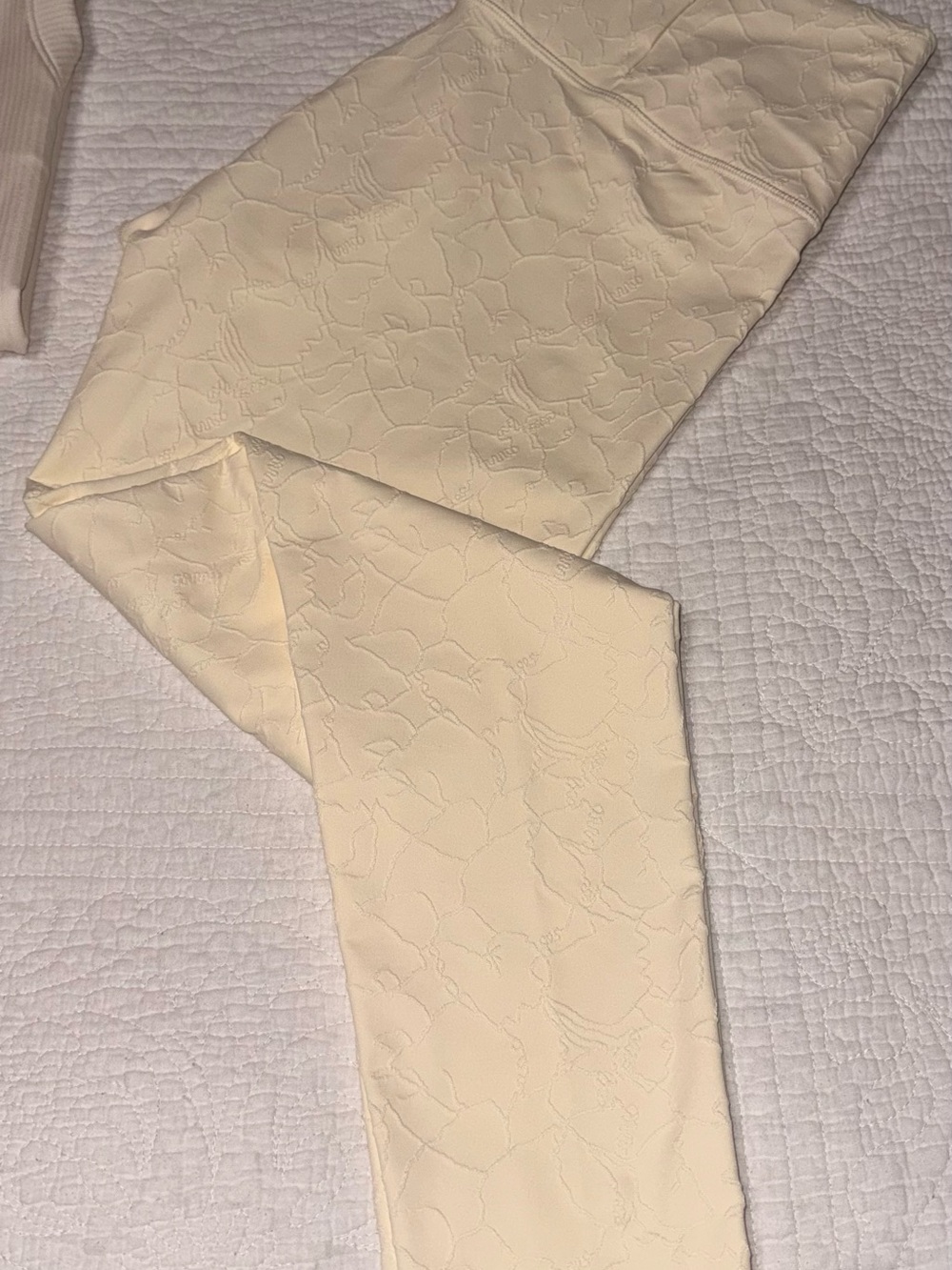 CALIA by Carrie Underwood Cream Textured High Waist Leggings - Picture 5 of 8